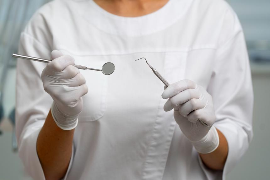 Родственники погибшей после «удаления всех зубов» жительницы Одинцова рассказали правду о ее смерти