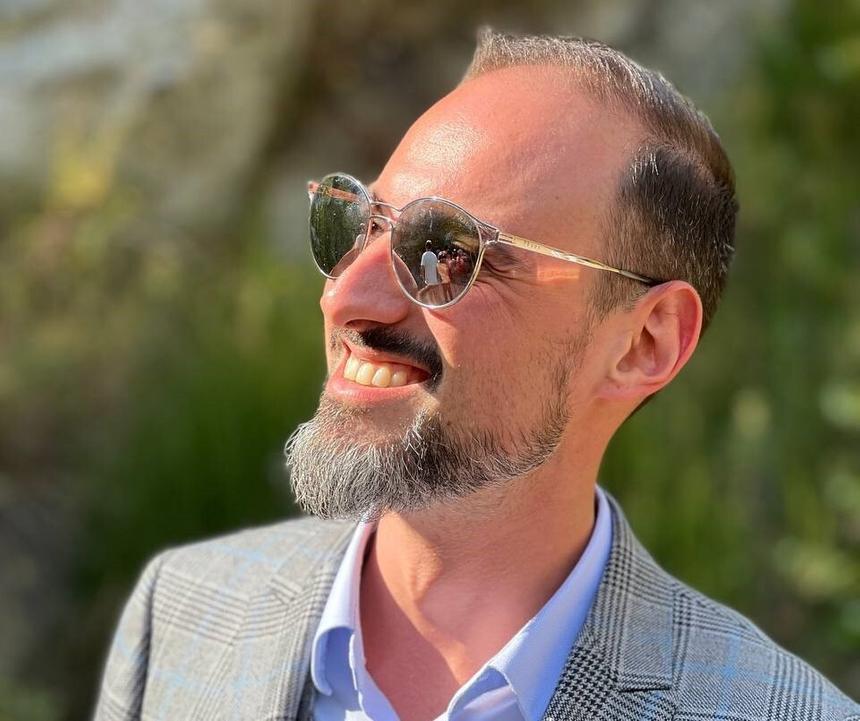 Писатель Игорь Озерский