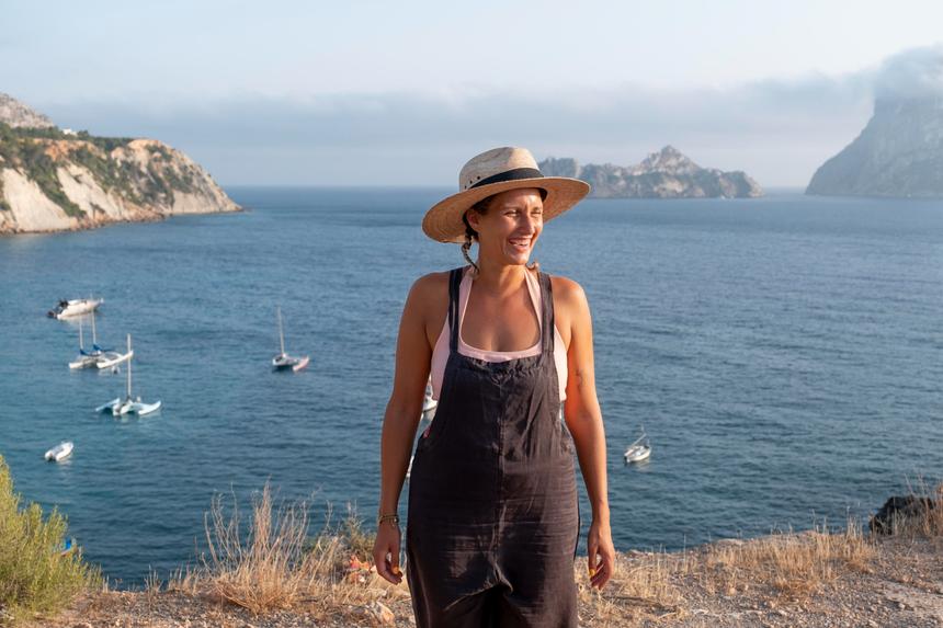 49-летнюю туристку из России нашли мертвой в турецкой Аланье