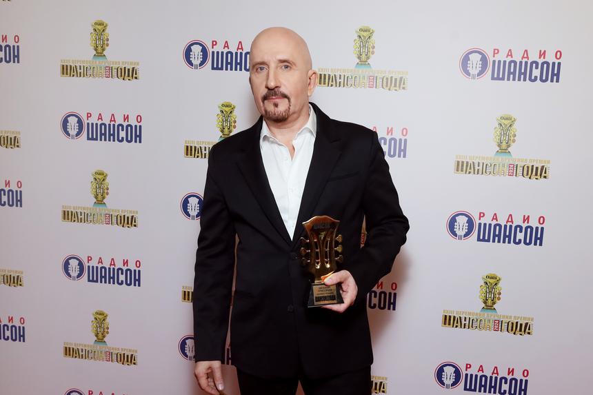 58-летний шансонье Жека исполнил на концерте песню о погибшей жене Елизавете