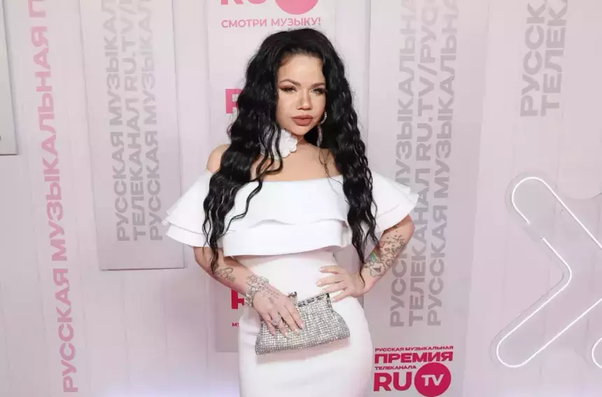 «Прикиньте, если обручалку подарил!»: рэпера Natan и Бьянку заподозрили в помолвке