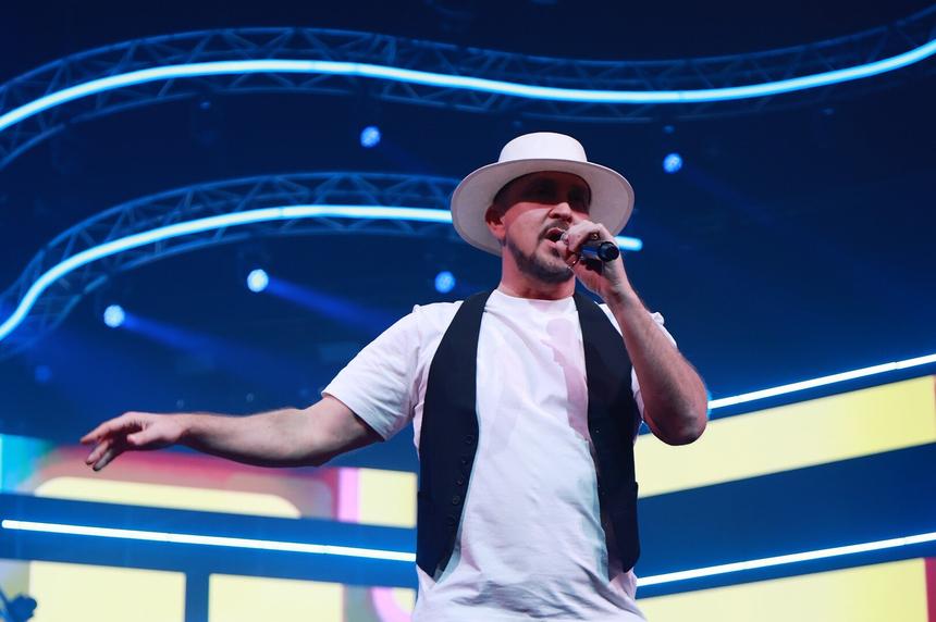 Певец Данко подписал контракт и вступил в добровольческое подразделение в Крыму