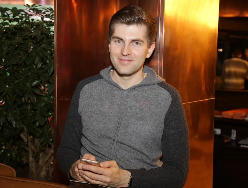 Телеведущего Дмитрия Борисова увезли на скорой после съемок «Пусть говорят»