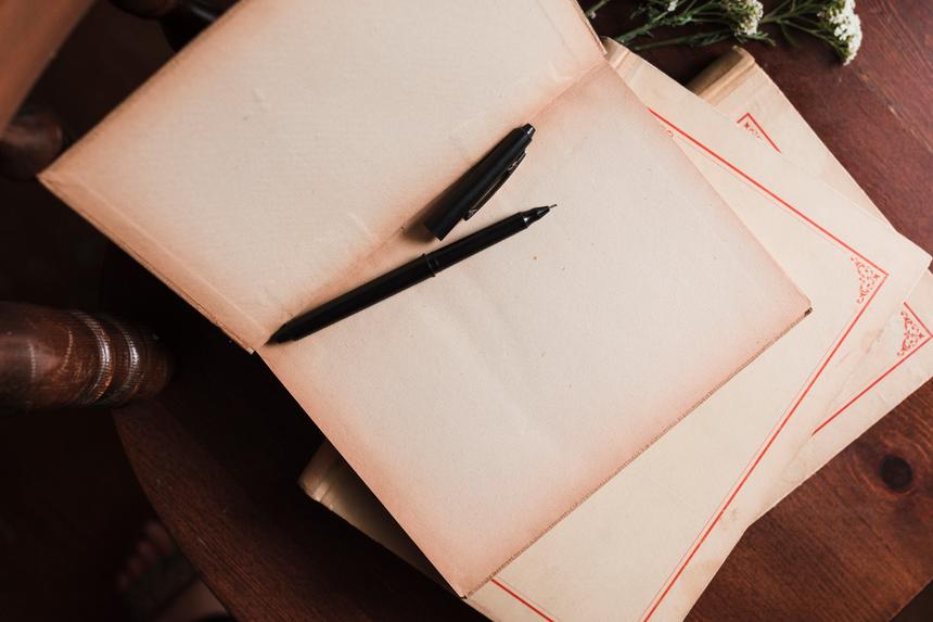 В 86 лет умер русский писатель Александр Астраханцев