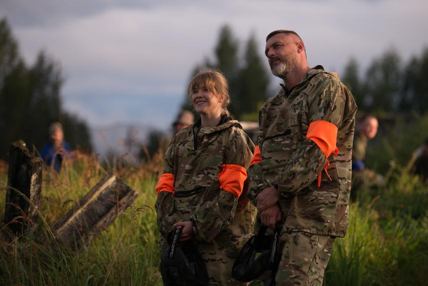 «Я стал спокойнее. Отказался от многого из прошлого»: Антон Батырев о выживании в 90-е, четвертом браке и современном кино