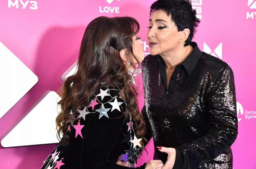 «Спасибо!»: Лолита обратилась к матери Наташи Королевой