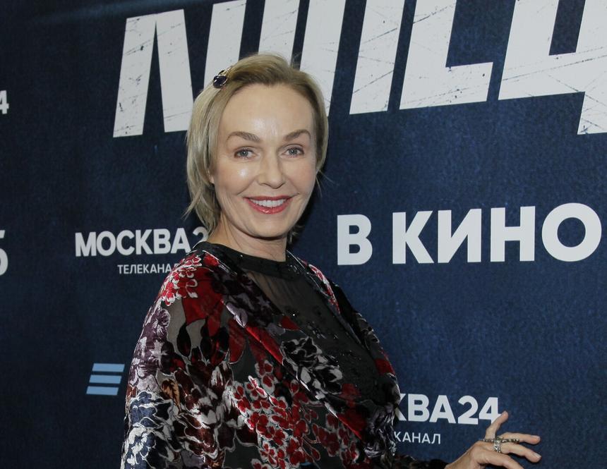 «Всех изнасиловала, всех заманала»: почему Андрейченко упекла родную дочь в психбольницу