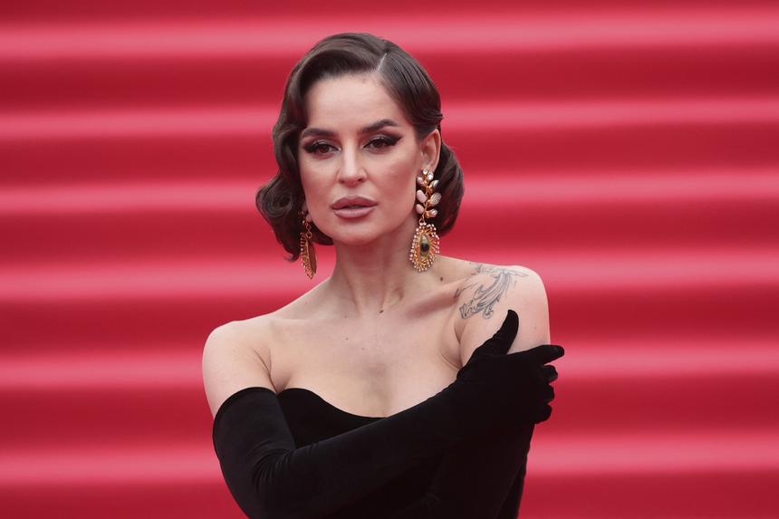 «Мы буквально хохотали»: Севиль прокомментировала слухи об уходе Artik из состава дуэта Artik&Asti