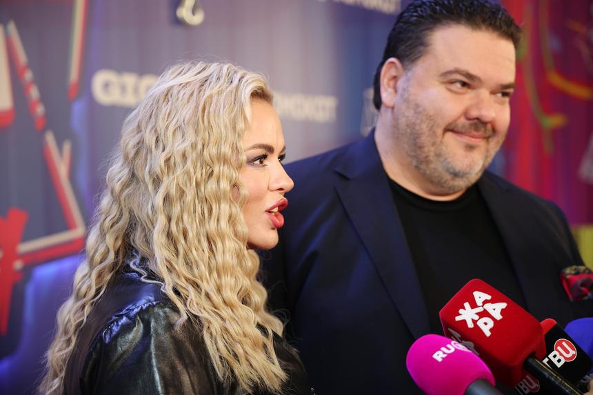 Новый избранник Анны Семенович вышел из всех бизнесов после знакомства с певицей