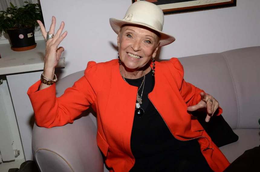 «Умерла так умерла»: сын Светличной удивил реакцией на смерть матери