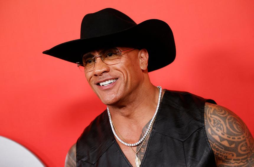 «Выглядит гротескно»: новая внешность Дуэйна Джонсона вызвала вопросы у фанатов