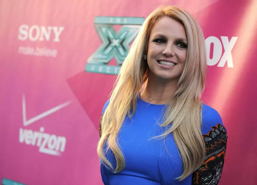 Бритни Спирс изменила имя и взволновала поклонников