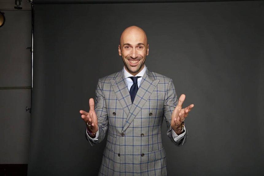 «Танцы остаются на втором плане»: Евгений Папунаишвили объяснил, чего не хватает нашим артистам