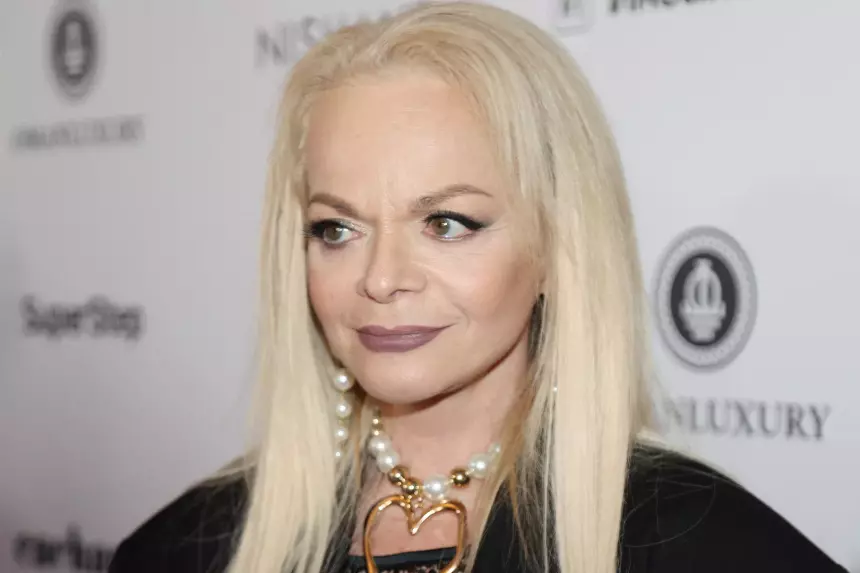 «Они не присутствовали во время сделки»: владелица квартиры Долиной никогда не видела помощников мошенников