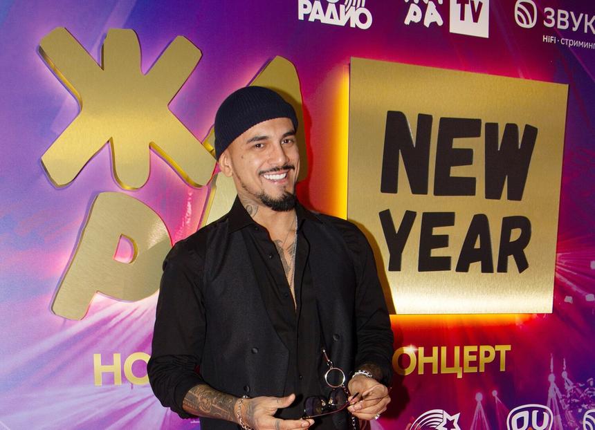 «Зубы слишком маленького размера»: что не так с улыбкой рэпера Natan