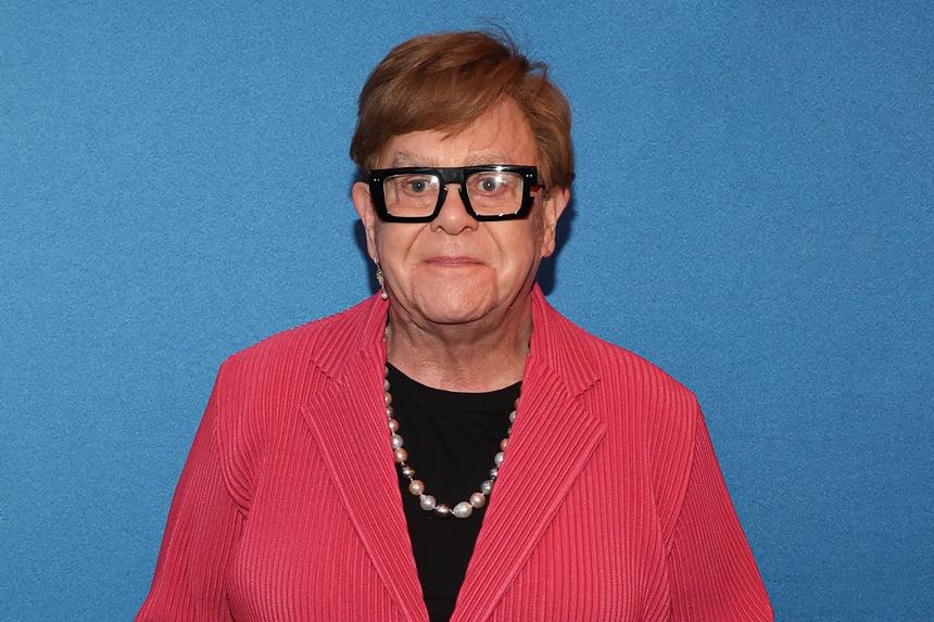 Элтон Джон пожаловался на отсутствие возможности закончить новый альбом из-за слепоты