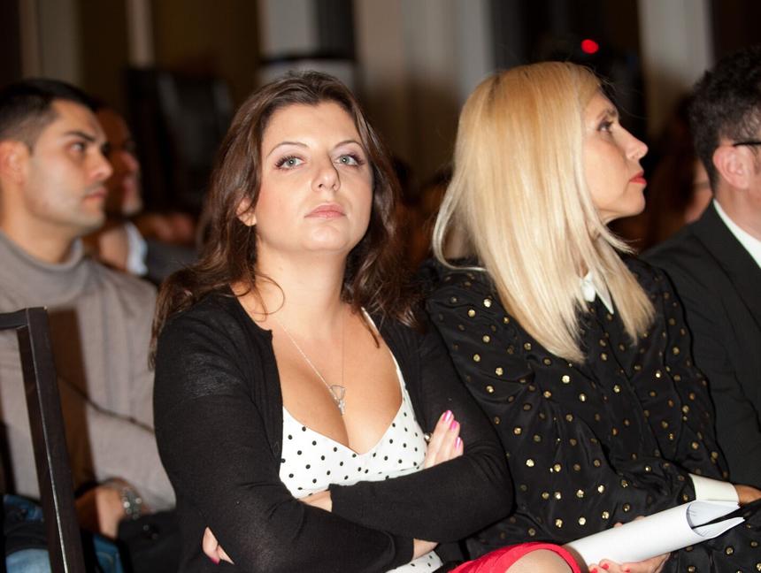 «Там двести с лишним человек»: Маргарита Симоньян ежемесячно платит вторую пенсию подписчикам-пенсионерам