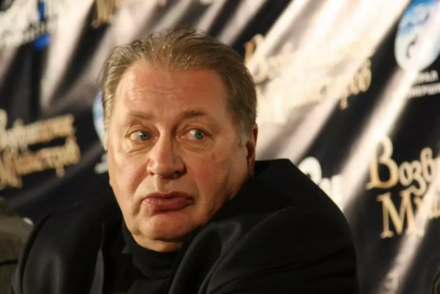 Валентина Смирнитского прооперировали и спасли от слепоты: известно, что случилось