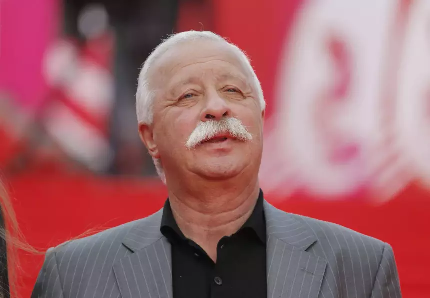 Огромная сумма: какой гонорар предложили Якубовичу за сбривание усов