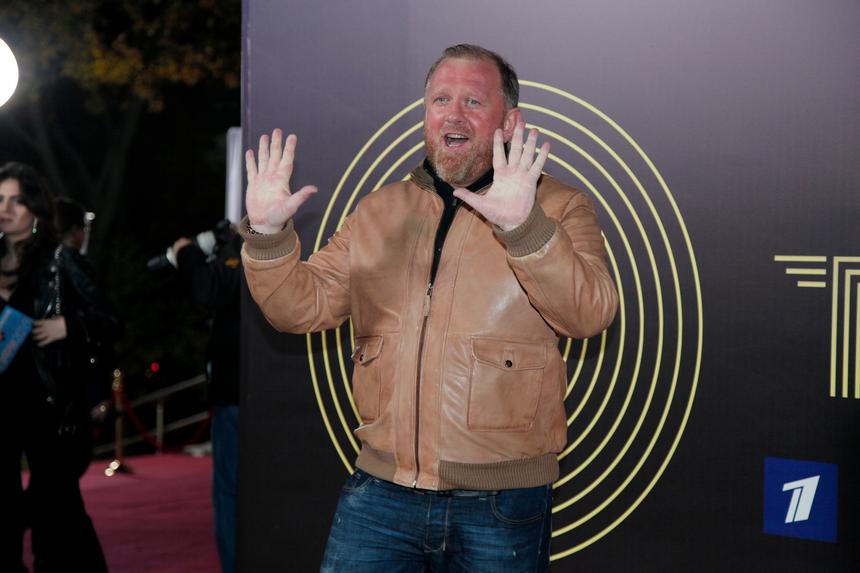 Шеф Ивлев похвалил хот-доги Гарика Харламова и раскритиковал Бузову и Крида