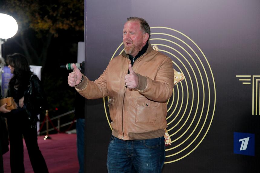 «Могу сделать финт любым своим кулаком»: Константин Ивлев заявил, что никогда не боялся ввязываться в драки