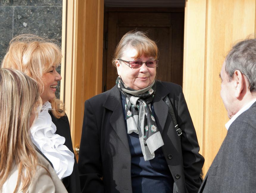 Ограды нет, портрет «лицом вниз»: как сейчас выглядит могила звезды фильма «Любовь и голуби» Нины Дорошиной