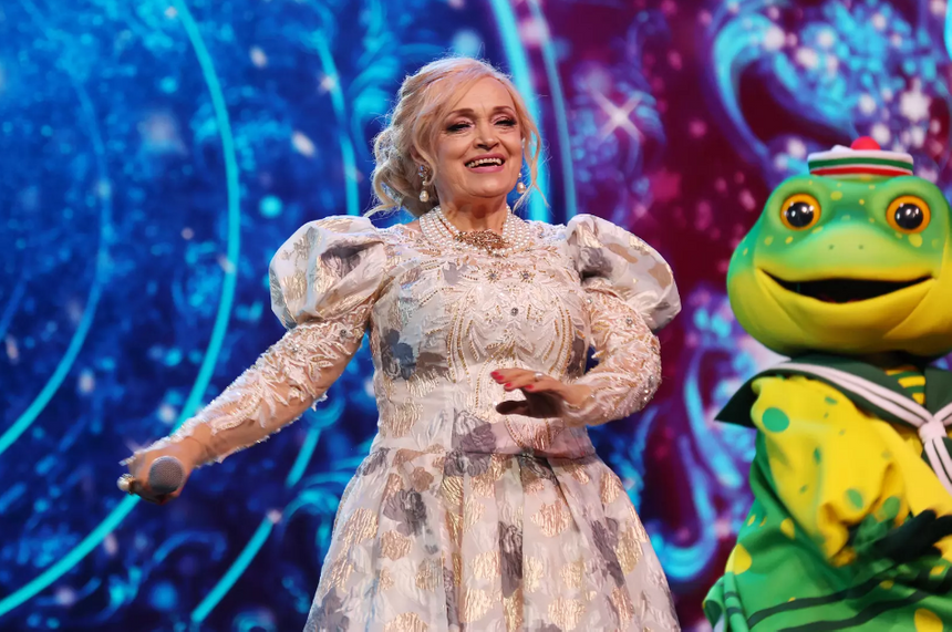 Сергей Шнуров назвал проходящей возросшую популярность Надежды Кадышевой