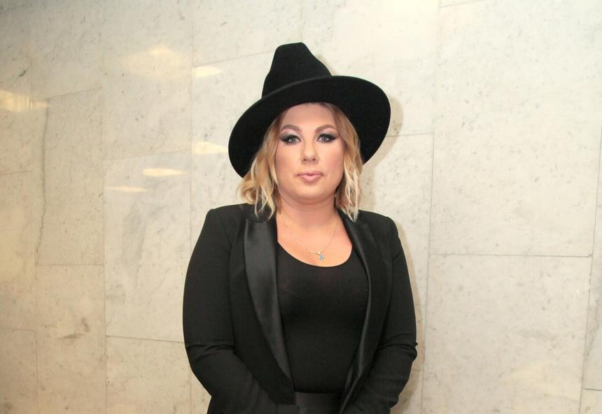 У певицы Анны Плетневой случился конфликт с охраной на концерте Евы Польны