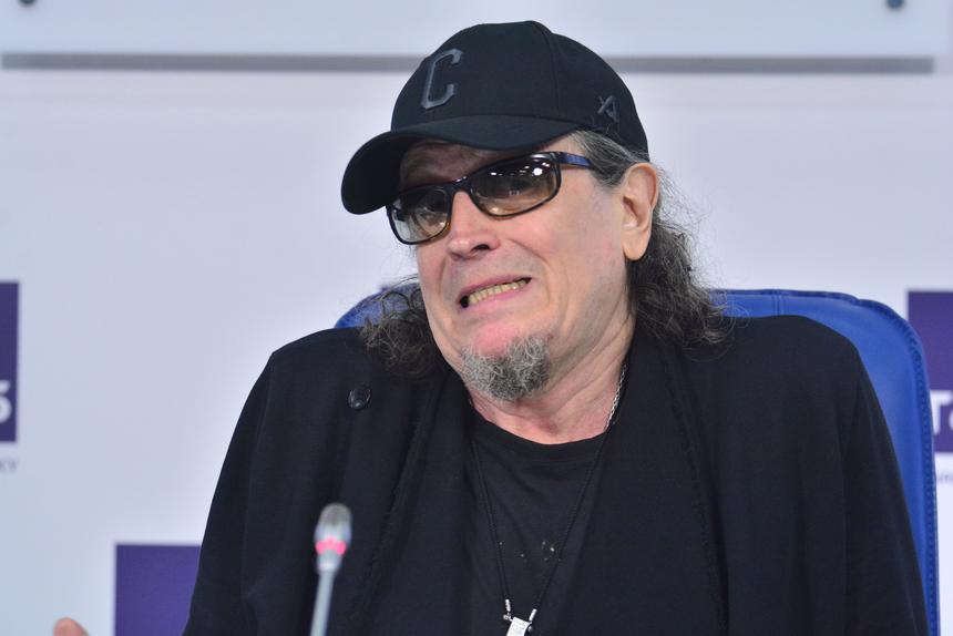 «С ними говорить не о чем»: Сергей Галанин высказался об уехавших из РФ артистах