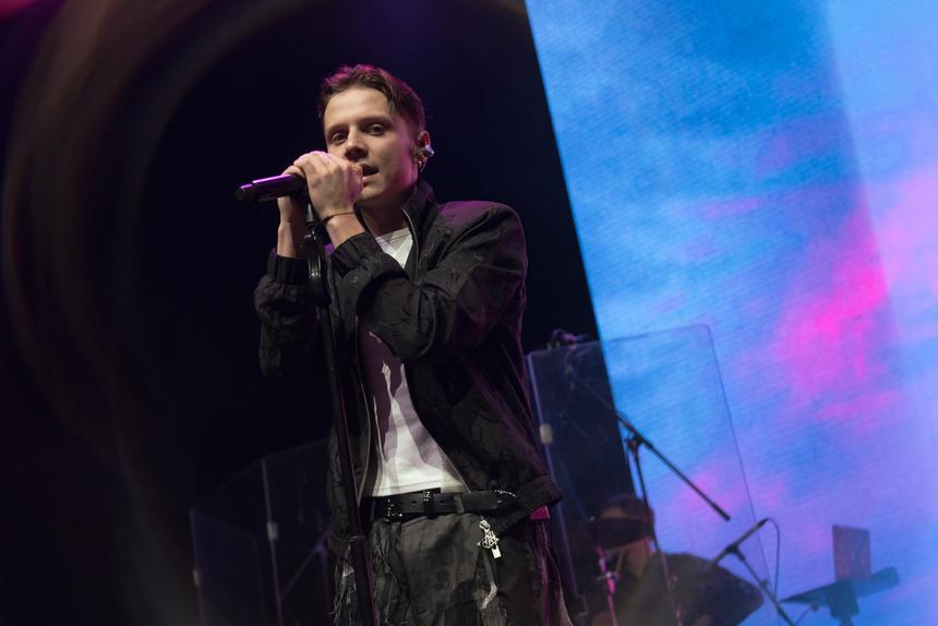 Певец Ваня Дмитриенко рассказал об открытии ресторана и выступлениях в Новый год