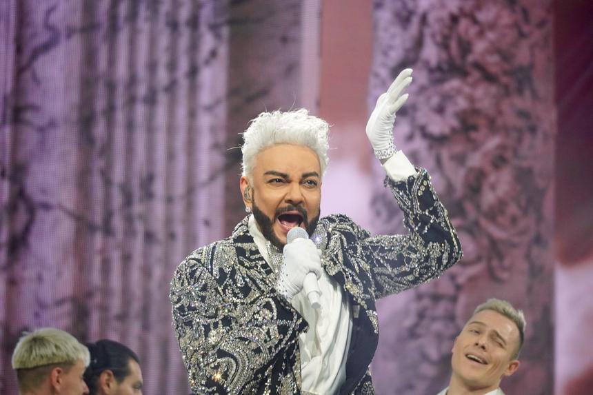 «Крыса мерзкая, ненавижу!»: Филипп Киркоров в ярости от грязных намеков Насти Ивлеевой