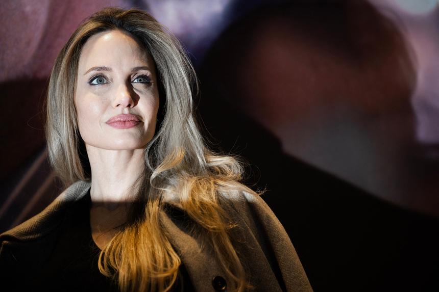 «Я теряла сознание»: Анджелина Джоли рассказала о тяжелых съемках фильма «Мария»