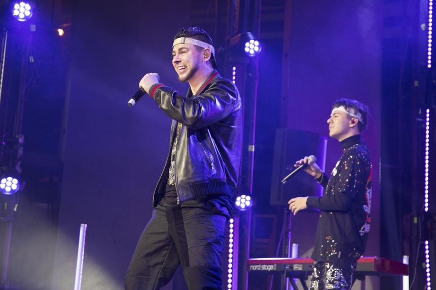 Исполнителей хита «Малиновая «Лада» обвинили в пропаганде наркотиков