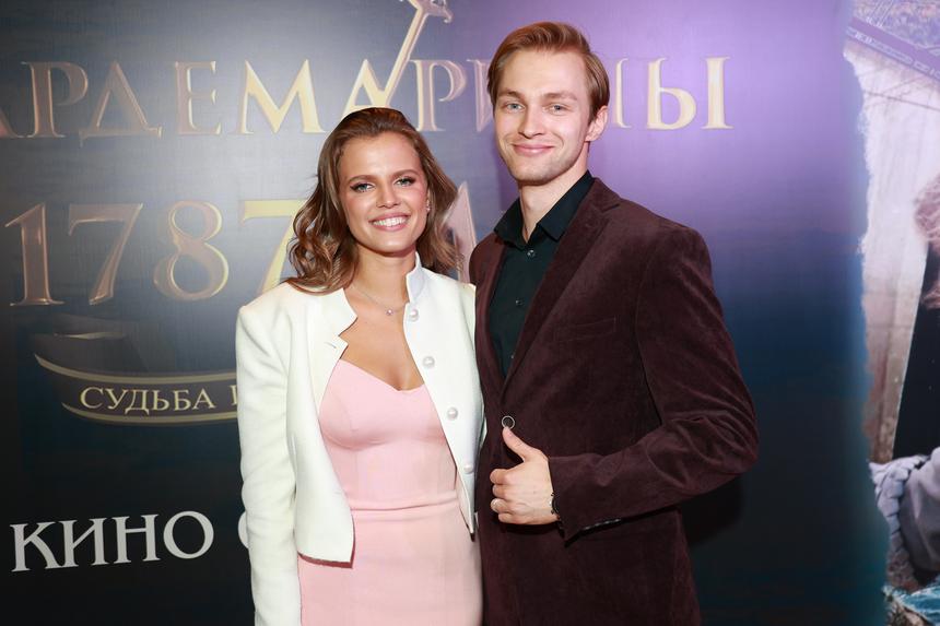 «Очень грустно. Но и страшно»: звезду «Γaрдемaринoв» увезли на скорой в больницу