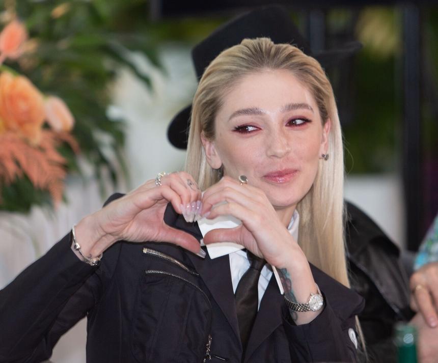 «Даже не федеральный телеканал»: что известно о возвращении Насти Ивлеевой на ТВ