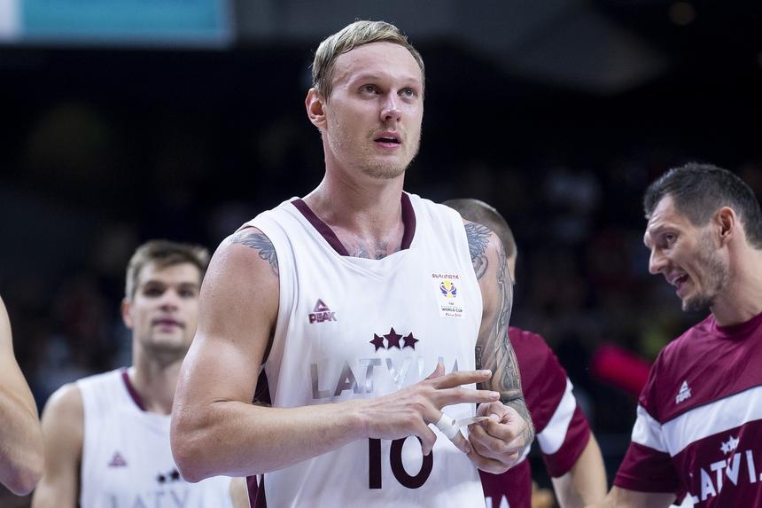 Раскрыты доходы латвийского баскетболиста Яниса Тиммы в России