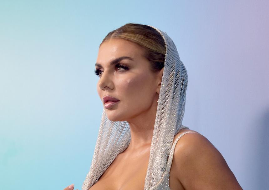 Анна Седокова находится в тяжелом состоянии после смерти бывшего мужа