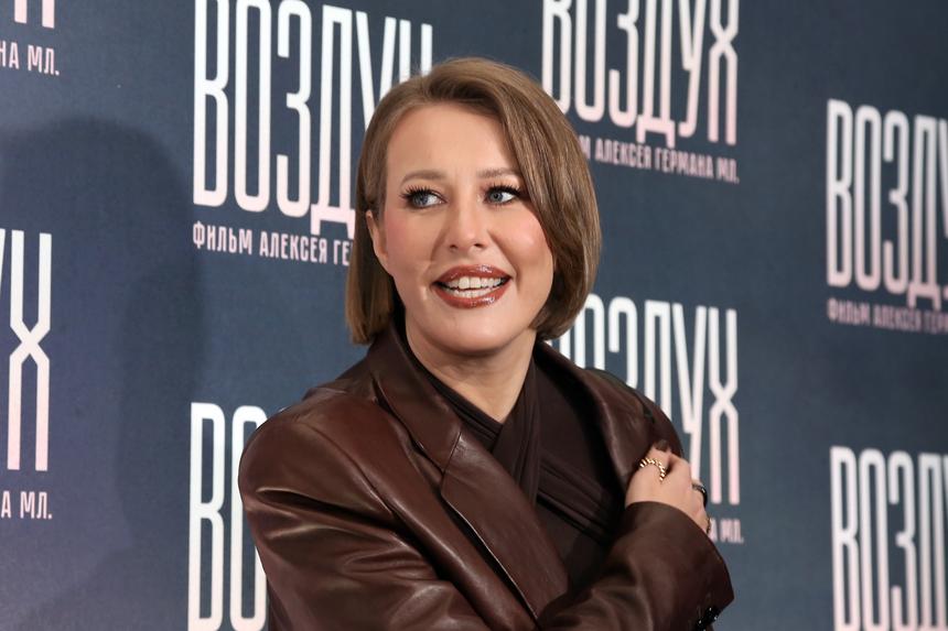 «Сливаются»: Ксения Собчак оценила внешний вид журналистов на встрече с Путиным