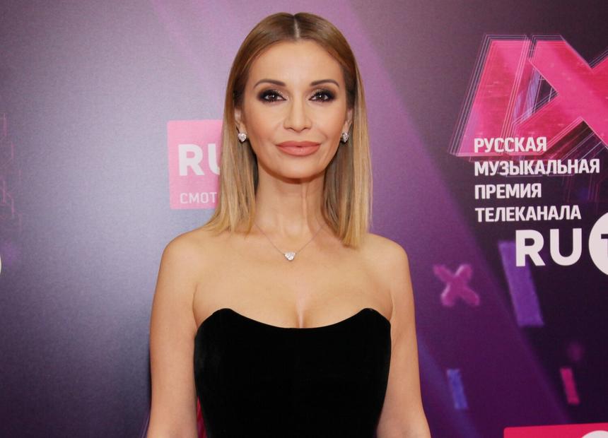 «Для храбрости дали настойку»: Ольга Орлова показала фото после операции по замене хрусталиков