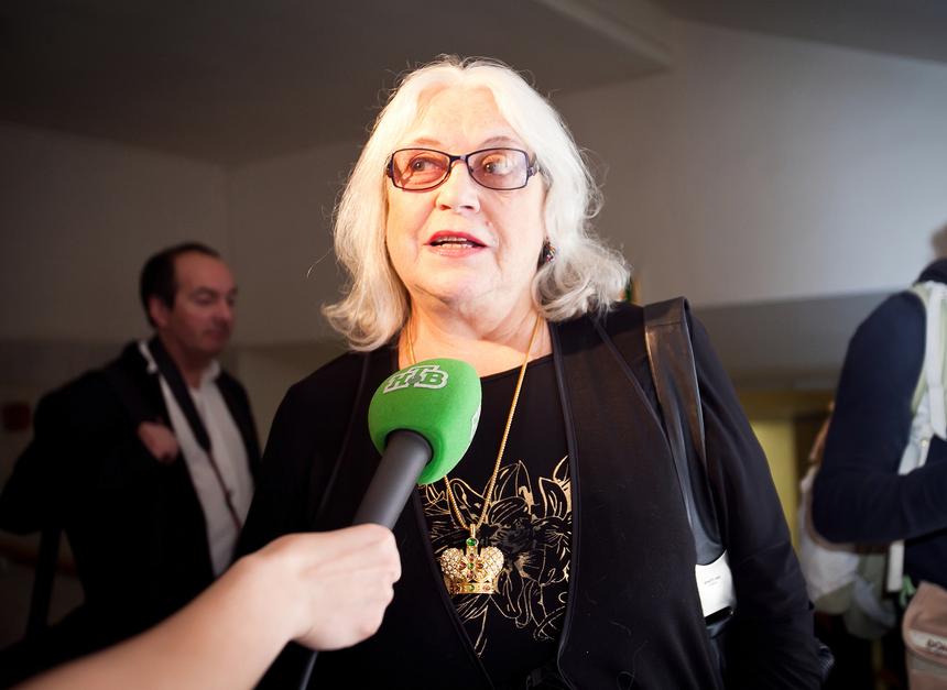 «Я переживаю»: Лидия Федосеева-Шукшина в свои 86 лет побывала в суде Москвы