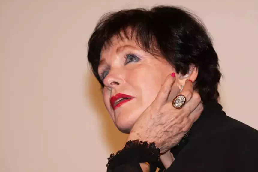 «Мне угрожают»: проживающая в центре Москвы Наталья Фатеева пожаловалась на коммунальщиков