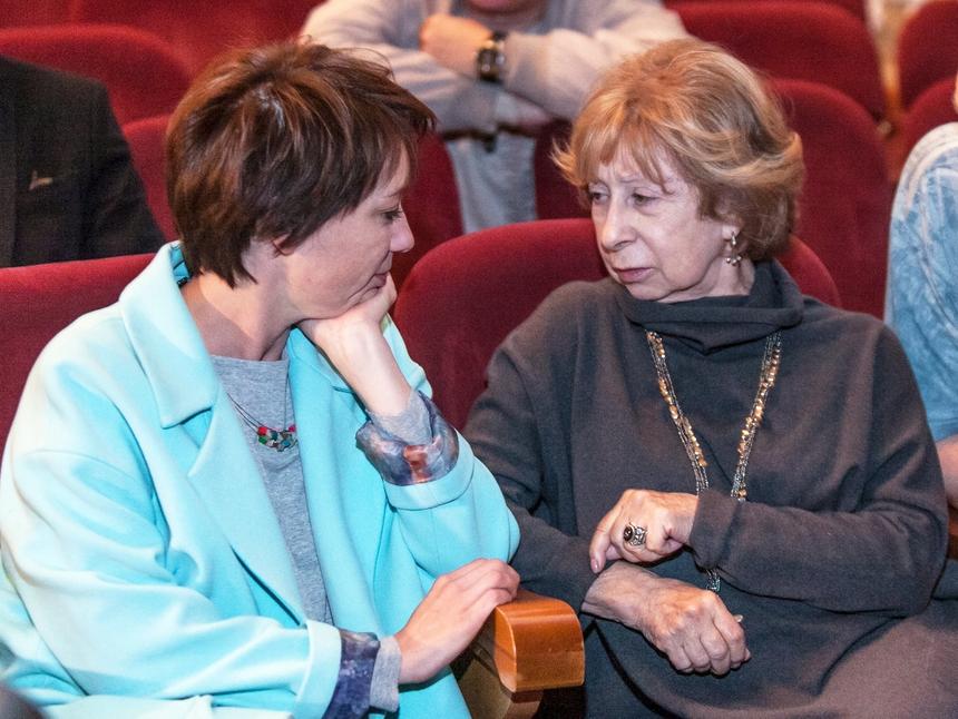 Лию Ахеджакову, Валерия Меладзе и Викторию Боню призвали лишить гражданства РФ