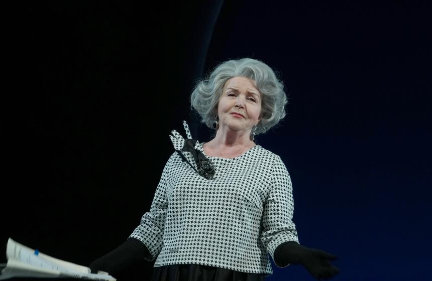 «Мне просто повезло»: Ольга Науменко призналась, что все еще пользуется популярностью в театре