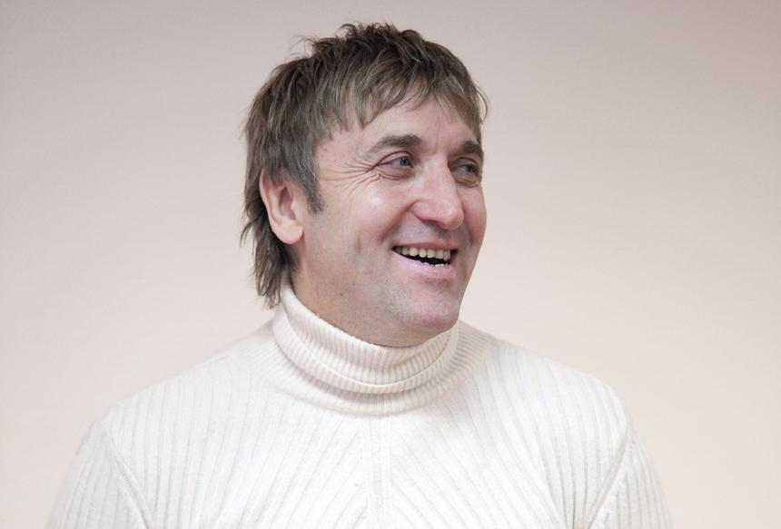 «Супруга ее я одобрил»: дочь звезды «Ускоренной помощи» Олега Акулича вышла замуж