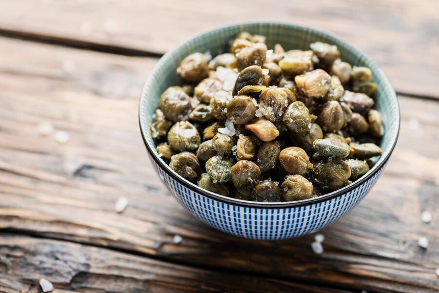 Мужчина ранил приятеля из ружья из-за того, что тот съел его каперсы