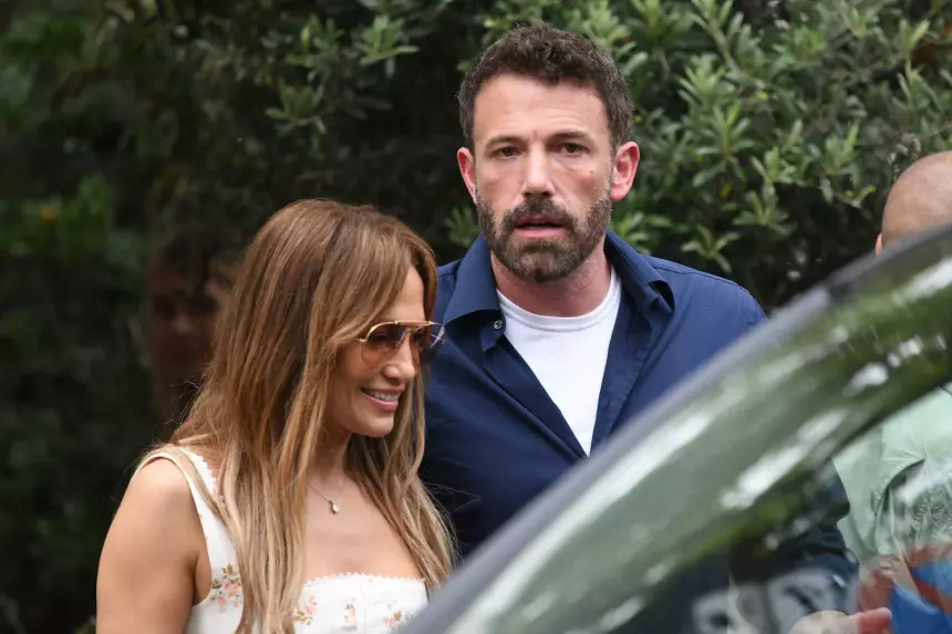 Без Бена Аффлека: выяснилось, с кем Дженнифер Лопес встретила Рождество