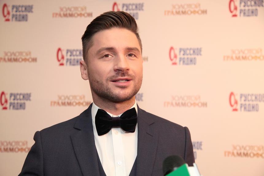 «Разит»: Сергей Лазарев пожаловался на любителей лука и чеснока