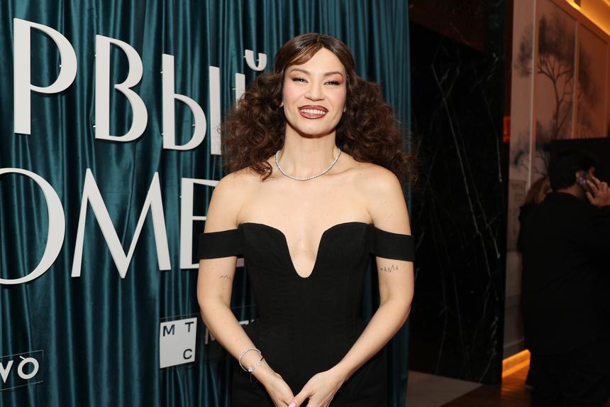 «Жизнь, конечно, лучший сценарист»: Ида Галич объяснила, почему скрывала помолвку