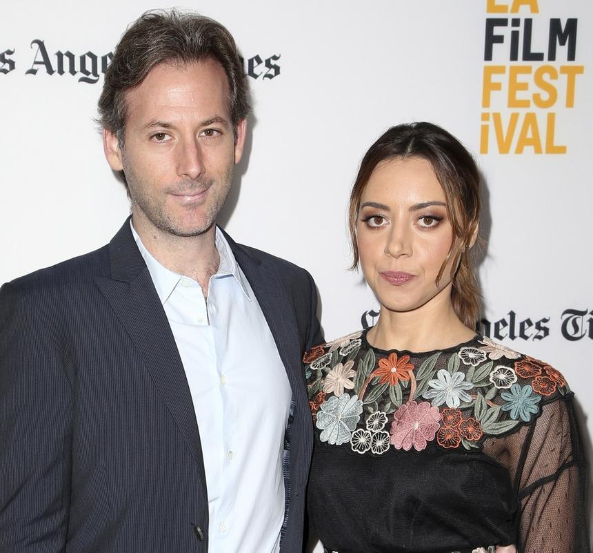 Муж звезды «Белого лотоса», режиссер Баэна внезапно умер в 47 лет