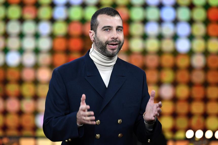 Звезда КВН Лисевский заявил, что Ургант через одно рукопожатие бил жену Башарова